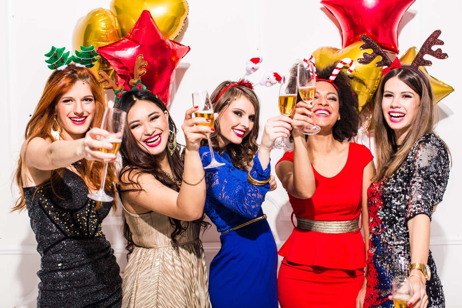 girls_toast-medousaevents